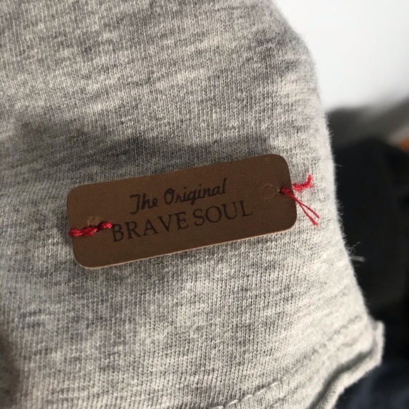 Grey Brave Soul (Rue 21) T-Shirt - Picture 2 of 2
